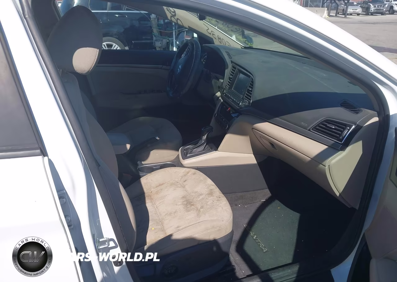 2017 Hyundai Elantra Value Edition VIN:5NPD84LF8HH210832 - 5