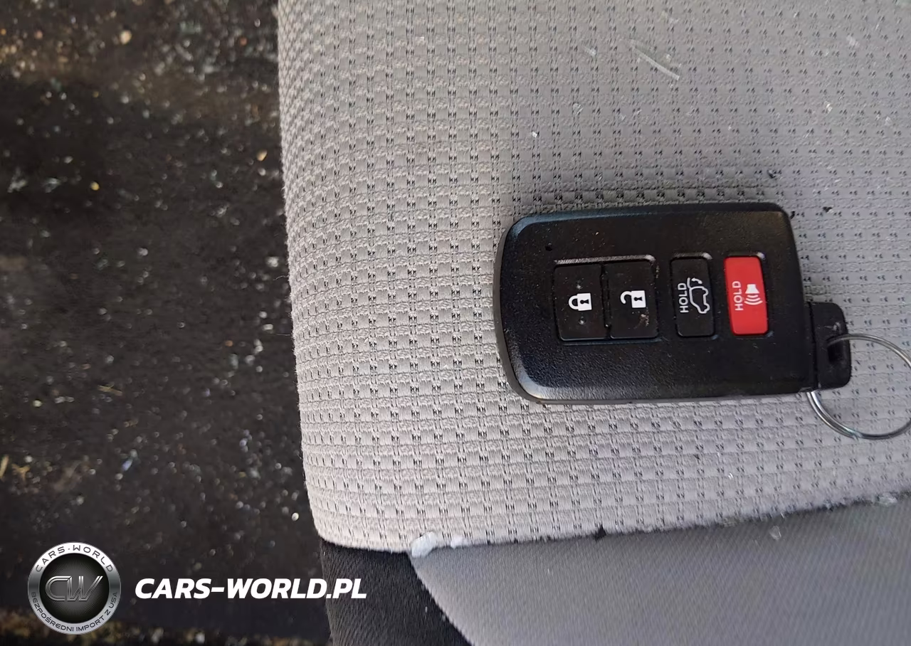 2018 Toyota Rav4 Xle VIN:2T3WFREV0JW415480 - 11