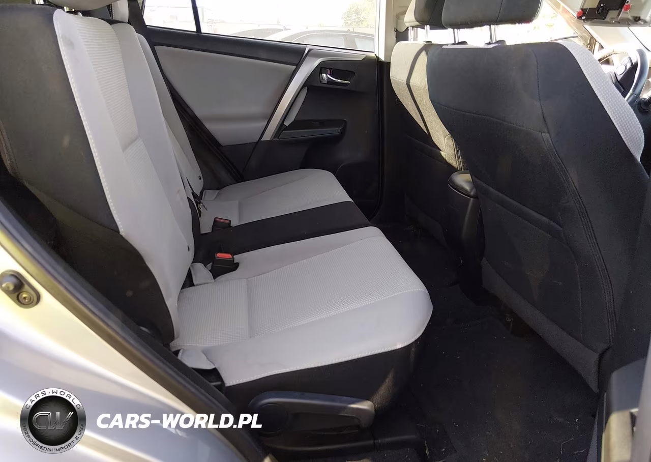 2018 Toyota Rav4 Xle VIN:2T3WFREV0JW415480 - 8
