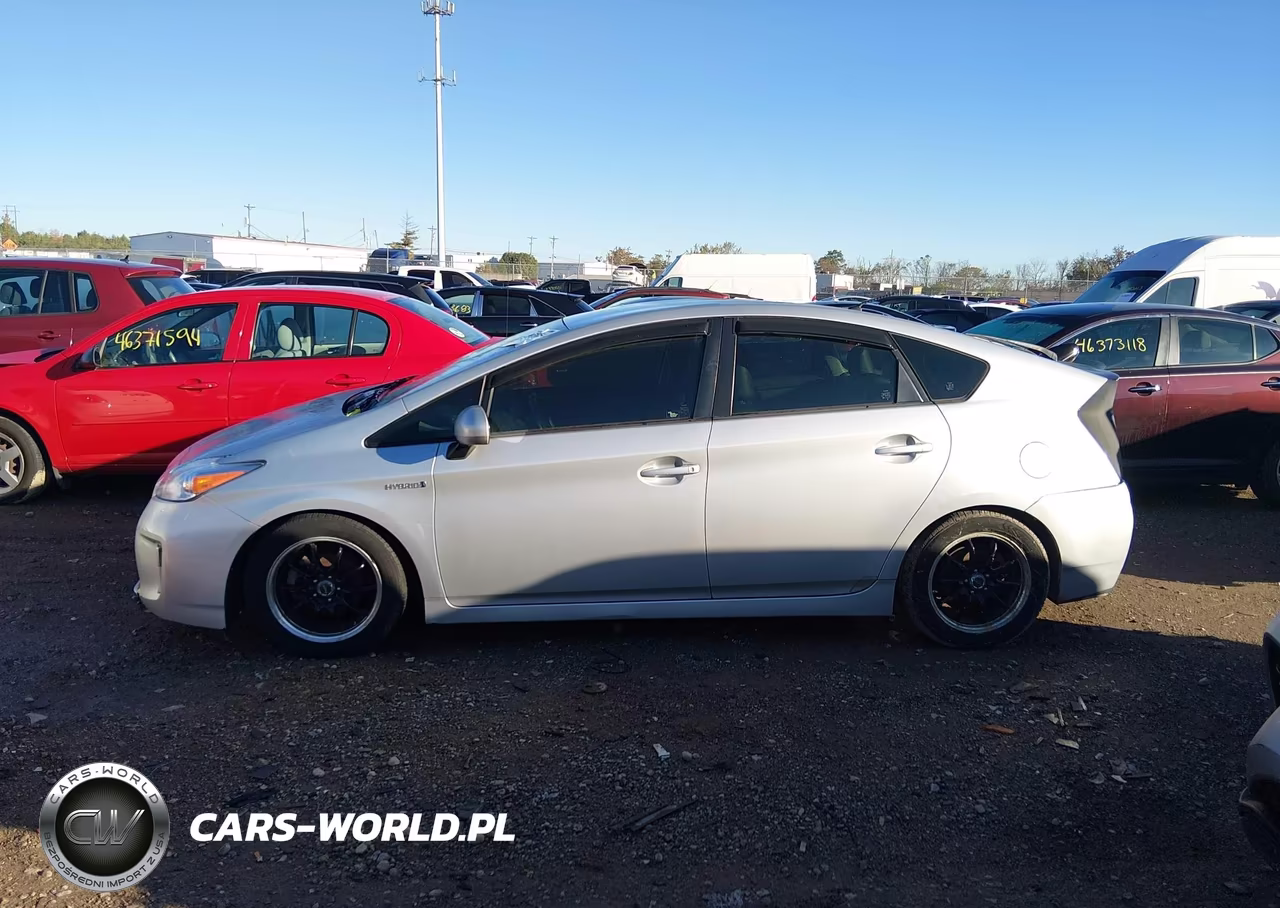 2012 Toyota Prius Two VIN:JTDKN3DU2C5478291 - 14