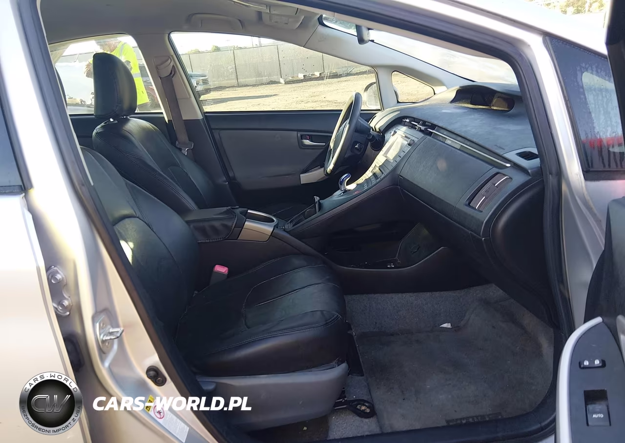 2012 Toyota Prius Two VIN:JTDKN3DU2C5478291 - 5