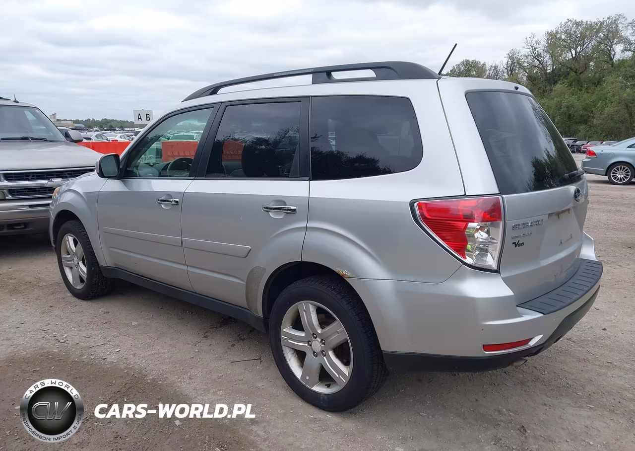 2010 Subaru Forester 2.5X Premium VIN:JF2SH6CC4AH797822 - 3