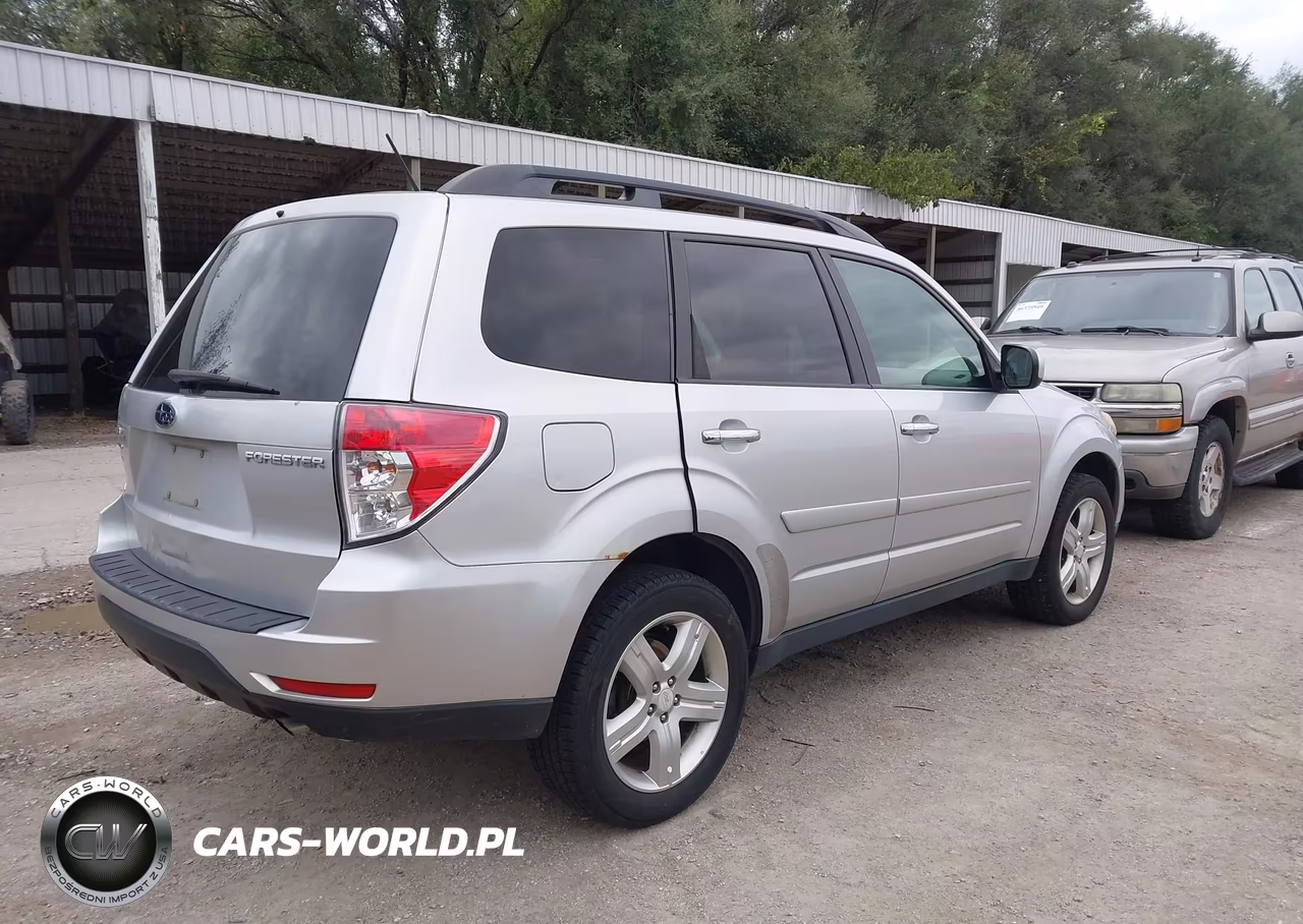 2010 Subaru Forester 2.5X Premium VIN:JF2SH6CC4AH797822 - 4