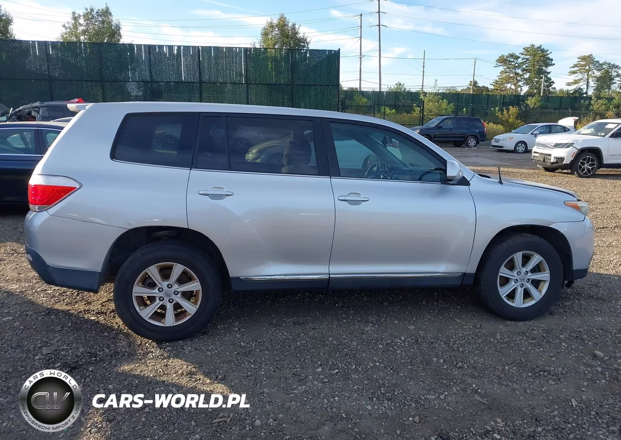 2012 Toyota Highlander Base V6 VIN:5TDBK3EH0CS129778 - 13