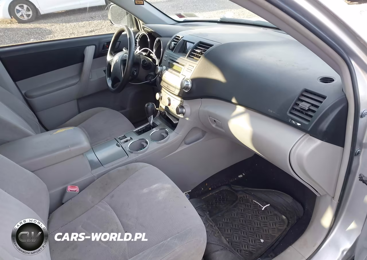2012 Toyota Highlander Base V6 VIN:5TDBK3EH0CS129778 - 5