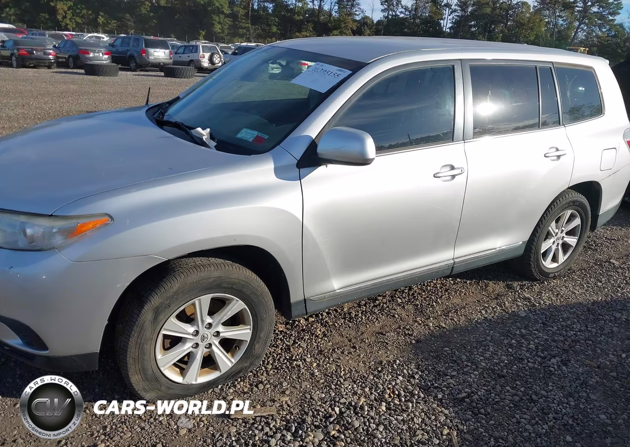 2012 Toyota Highlander Base V6 VIN:5TDBK3EH0CS129778 - 6