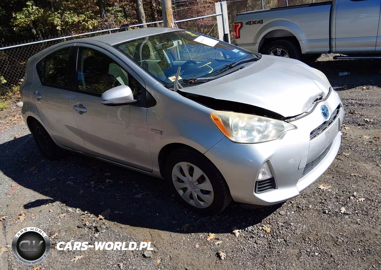 2013 Toyota Prius C Two