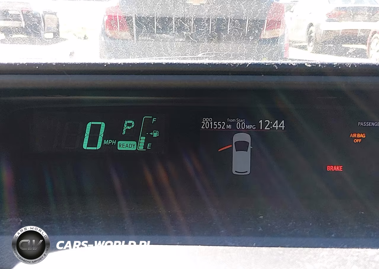2013 Toyota Prius C Two VIN:JTDKDTB37D1546705 - 7