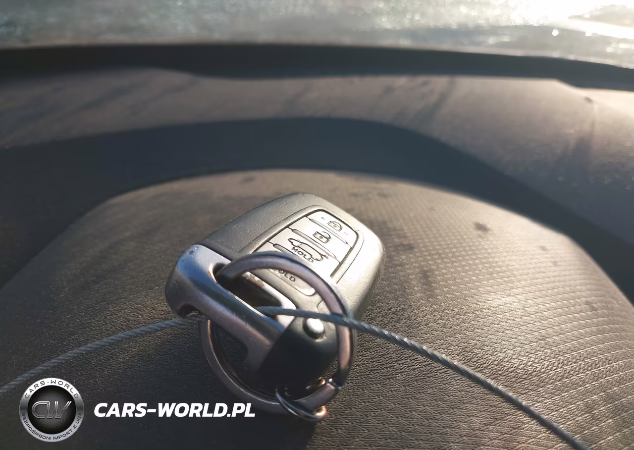 2013 Hyundai Veloster Turbo W-Black VIN:KMHTC6AE1DU158312 - 11