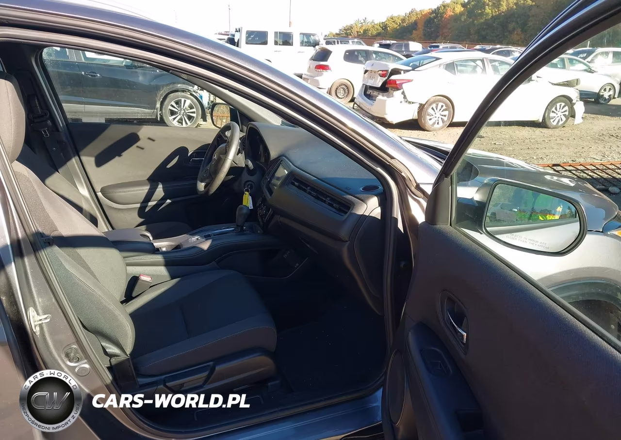 2019 Honda Hr-V Sport VIN:3CZRU6H11KM714158 - 5