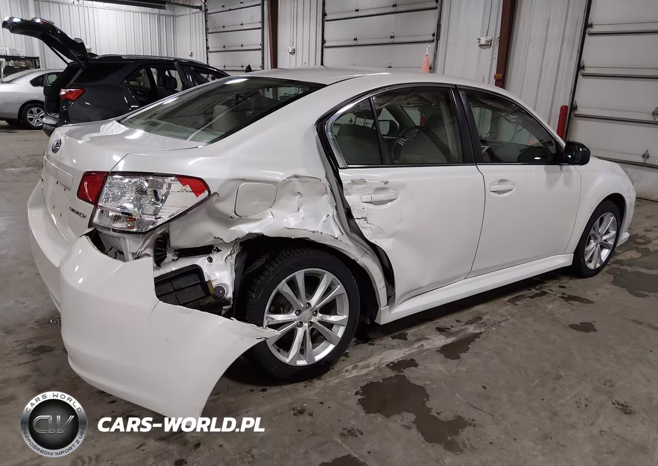 2014 Subaru Legacy 2.5I VIN:4S3BMCA6XE3033997 - 4