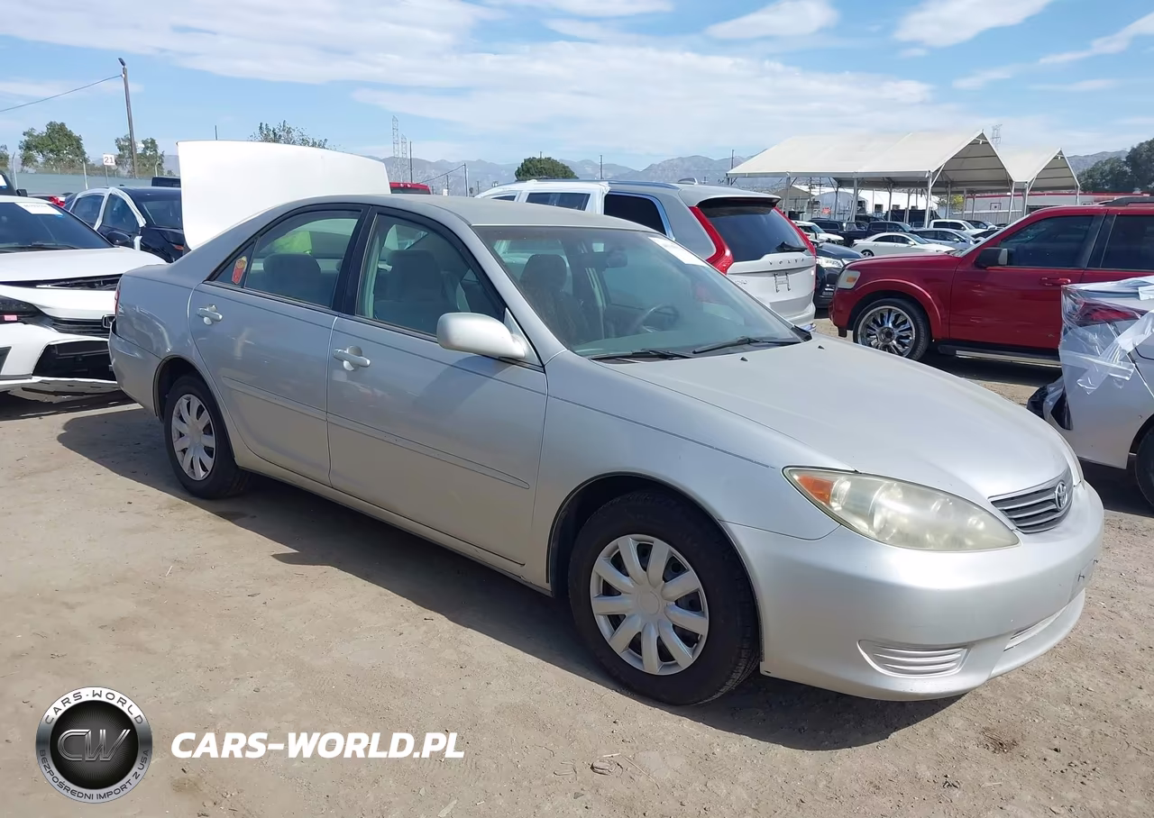 2005 Toyota Camry Le