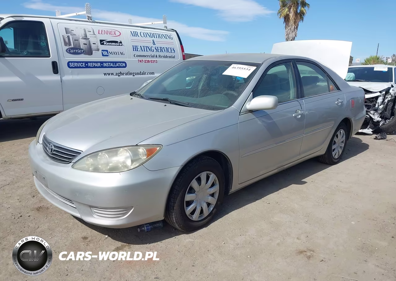 2005 Toyota Camry Le VIN:4T1BE32K75U584872 - 2