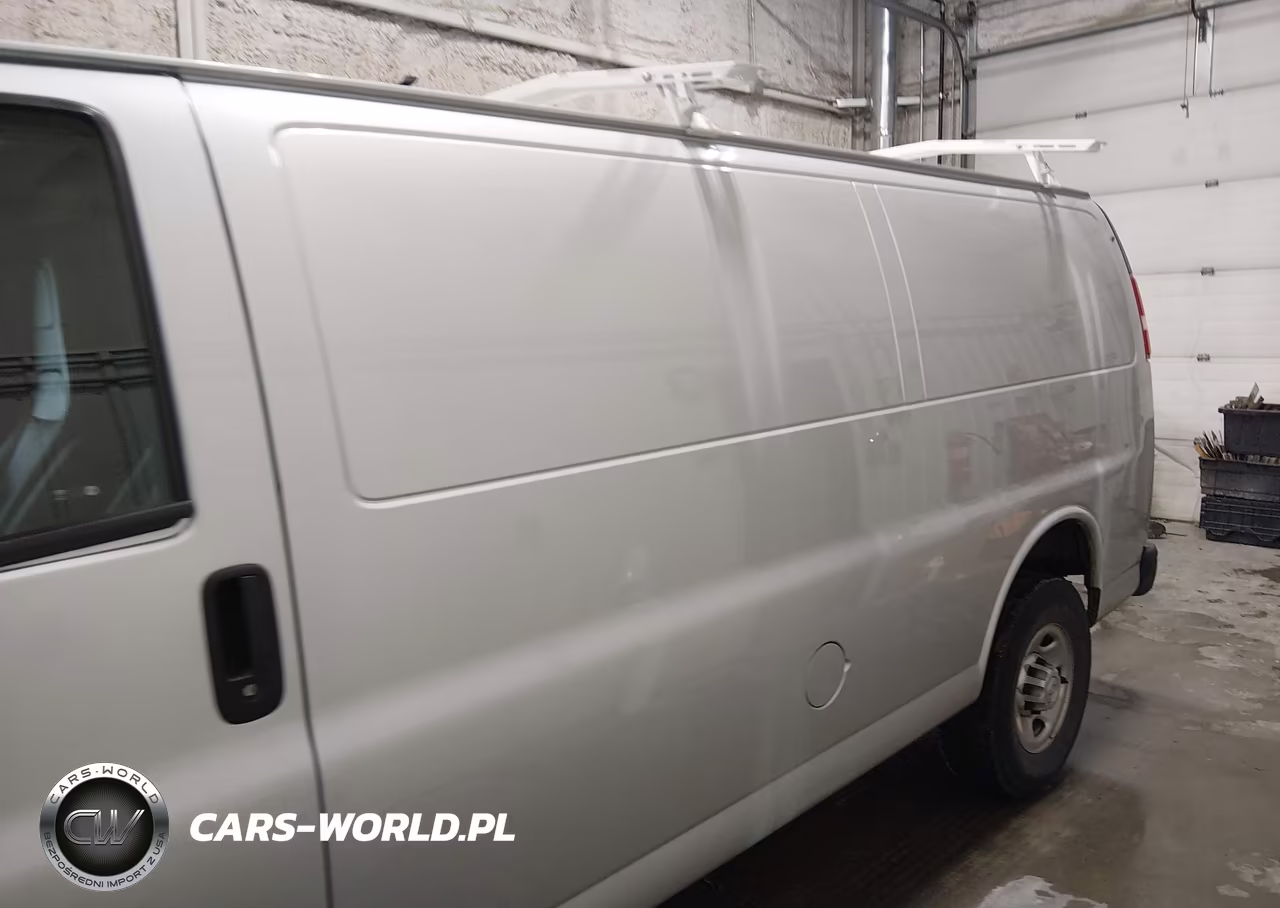 2018 Chevrolet Express 3500 Work Van VIN:1GCZGHFP2J1341935 - 14