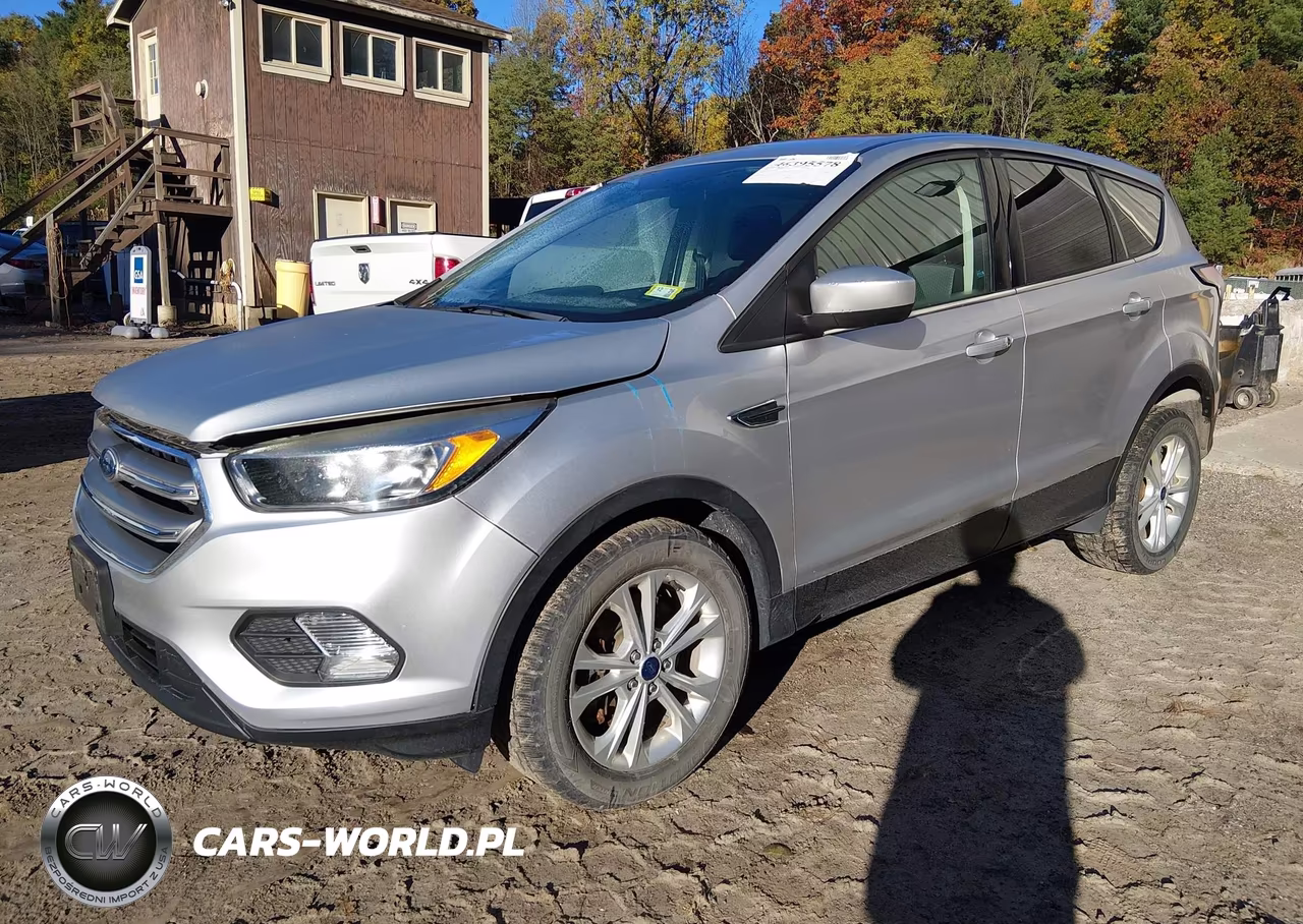 2017 Ford Escape Se VIN:1FMCU9GDXHUC57679 - 2