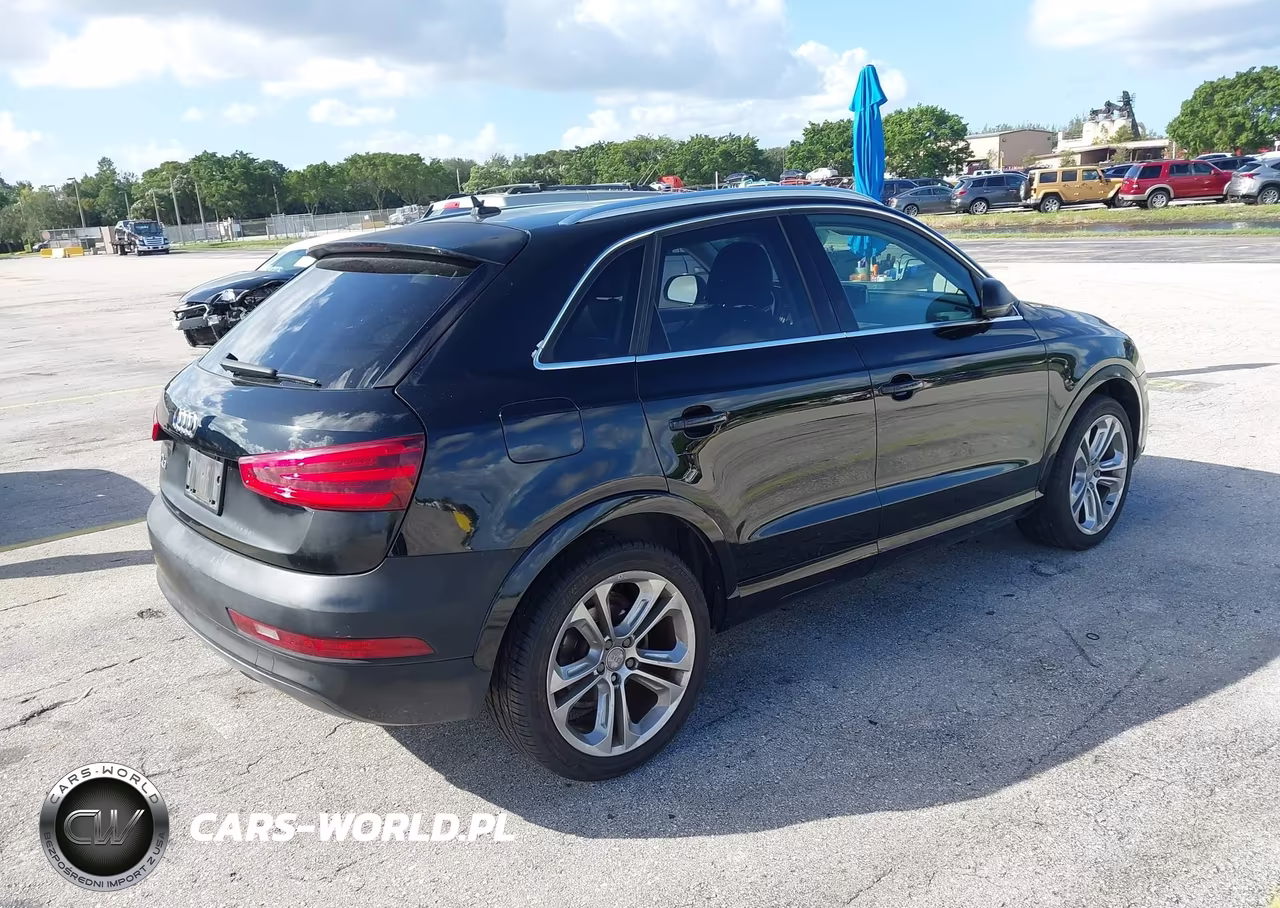 2015 Audi Q3 2.0T Premium Plus VIN:WA1FFCFS1FR001157 - 4