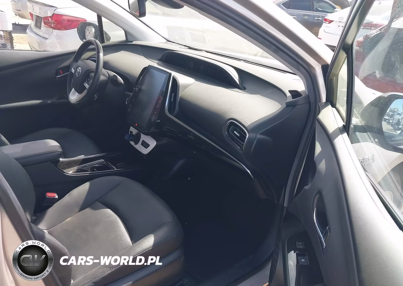 2017 Toyota Prius Prime Advanced VIN:JTDKARFP3H3037424 - 5