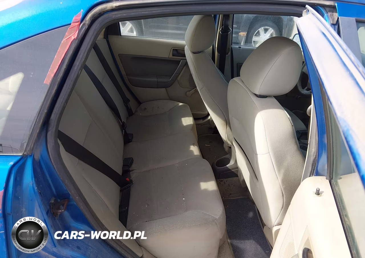 2010 Ford Focus S VIN:1FAHP3EN4AW280112 - 8