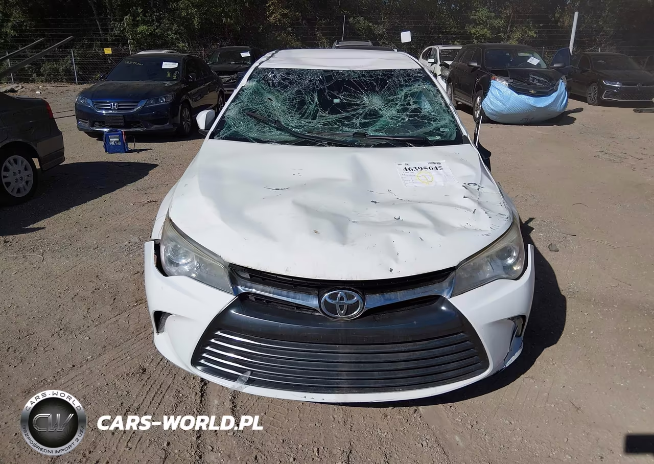 2016 Toyota Camry Le VIN:4T1BF1FK2GU568755 - 12