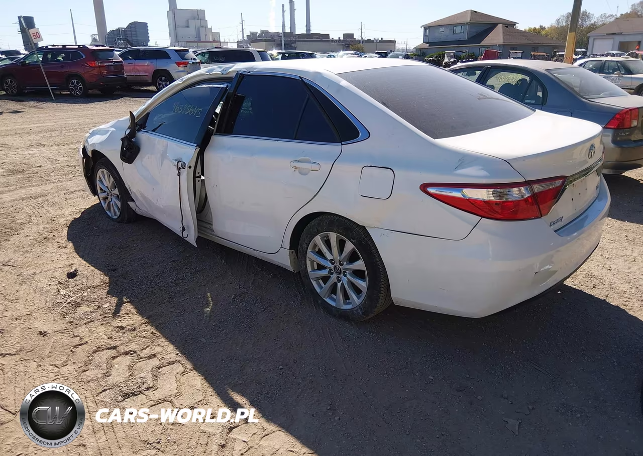 2016 Toyota Camry Le VIN:4T1BF1FK2GU568755 - 3