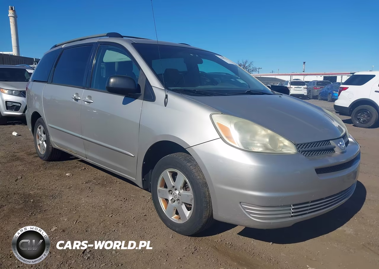 2004 Toyota Sienna Le