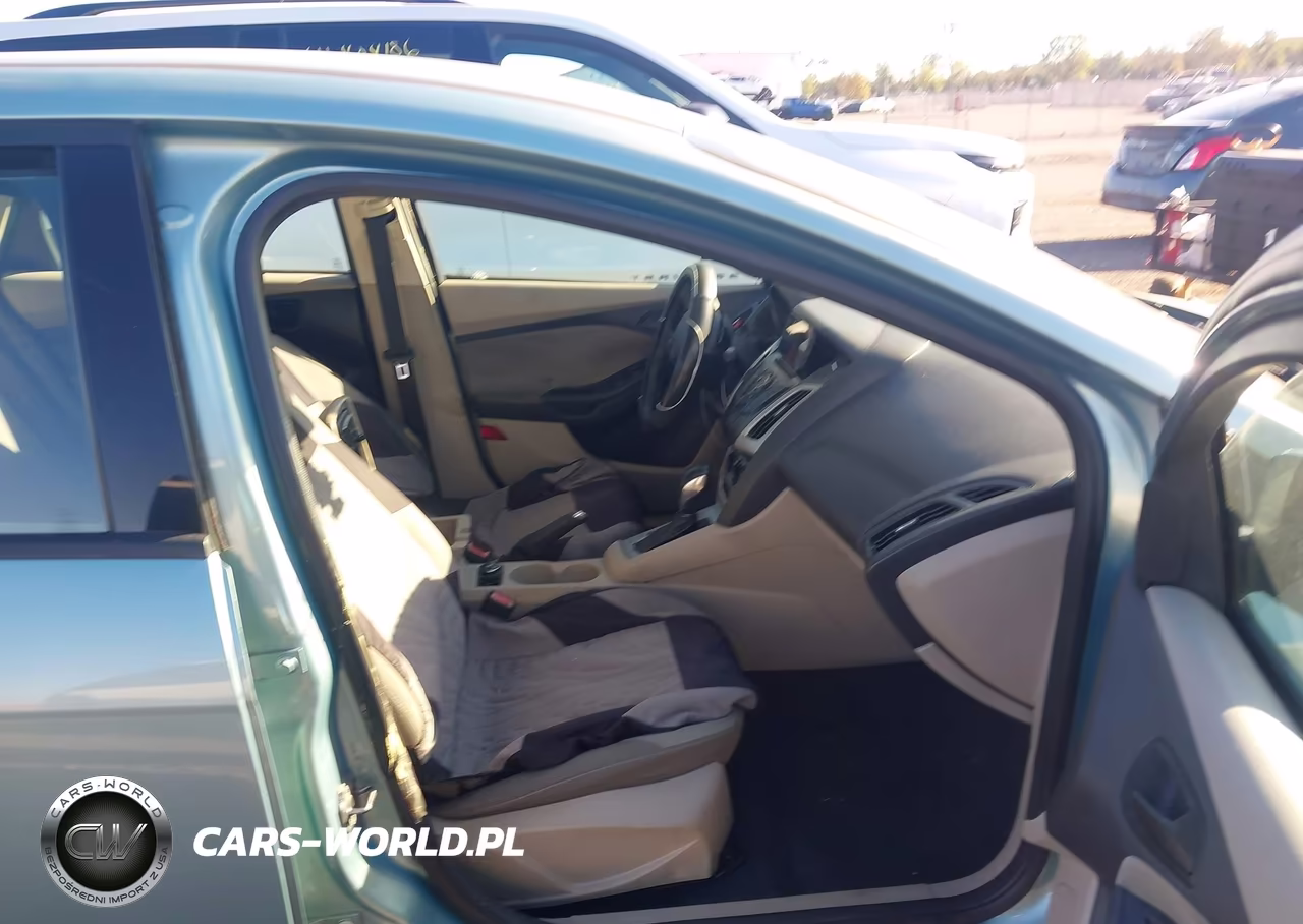 2012 Ford Focus Se VIN:1FAHP3F26CL408939 - 5