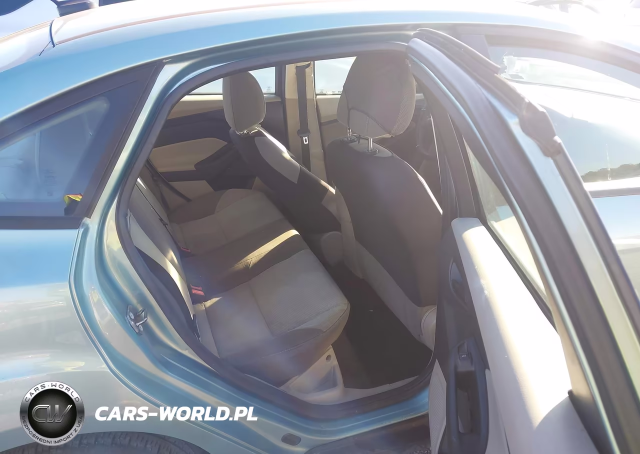 2012 Ford Focus Se VIN:1FAHP3F26CL408939 - 8