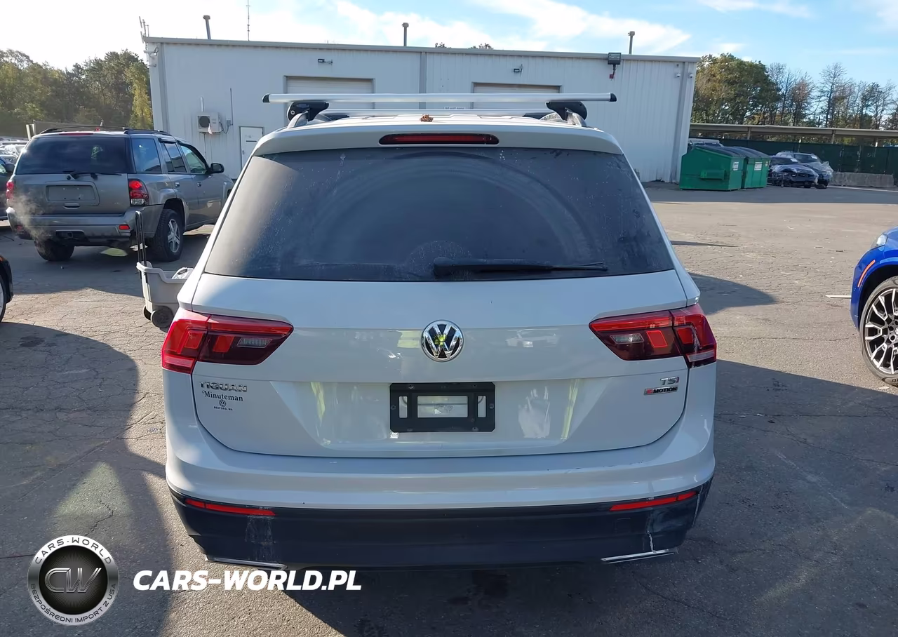 2018 Volkswagen Tiguan 2.0T S VIN:3VV0B7AX0JM022045 - 16