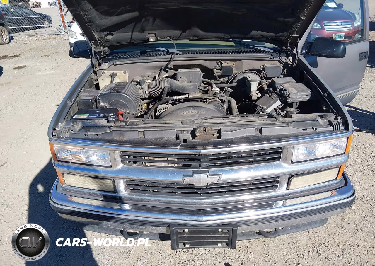 1998 Chevrolet Suburban 1500 VIN:1GNEC16R6WJ354012 - 10