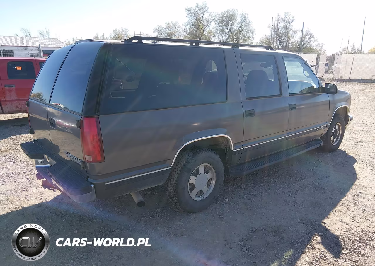 1998 Chevrolet Suburban 1500 VIN:1GNEC16R6WJ354012 - 4