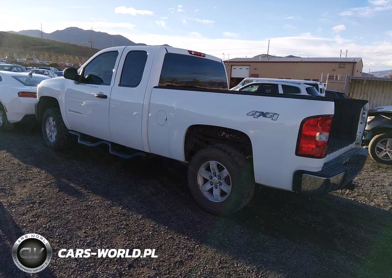 2012 Chevrolet Silverado 1500 Work Truck VIN:1GCRKPEA9CZ298723 - 3
