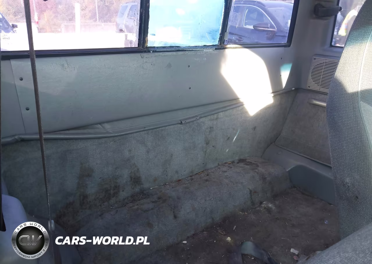 1994 Mazda B4000 Cab Plus VIN:4F4CR16X4RTM76414 - 8