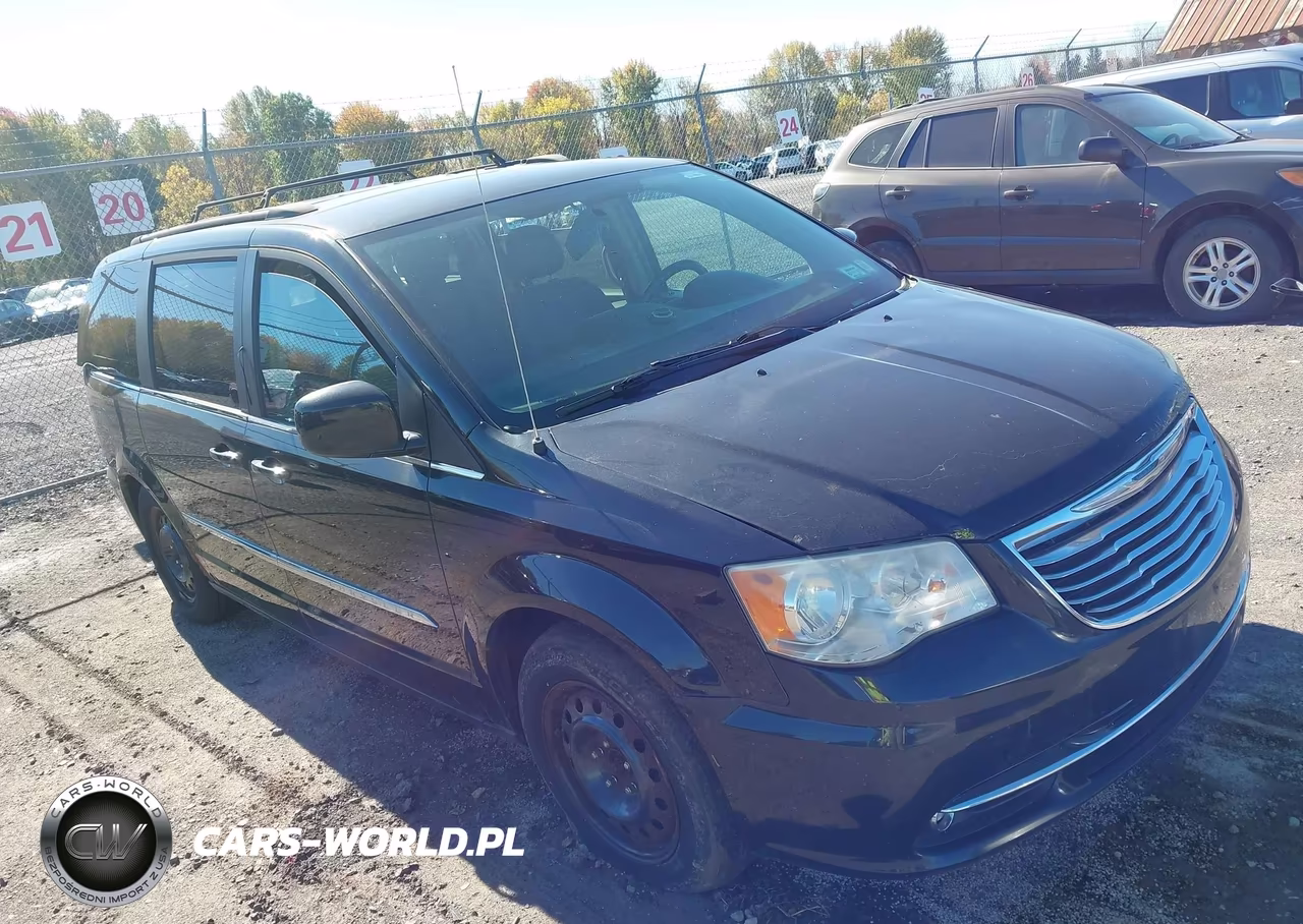 2013 Chrysler Town & Country Touring