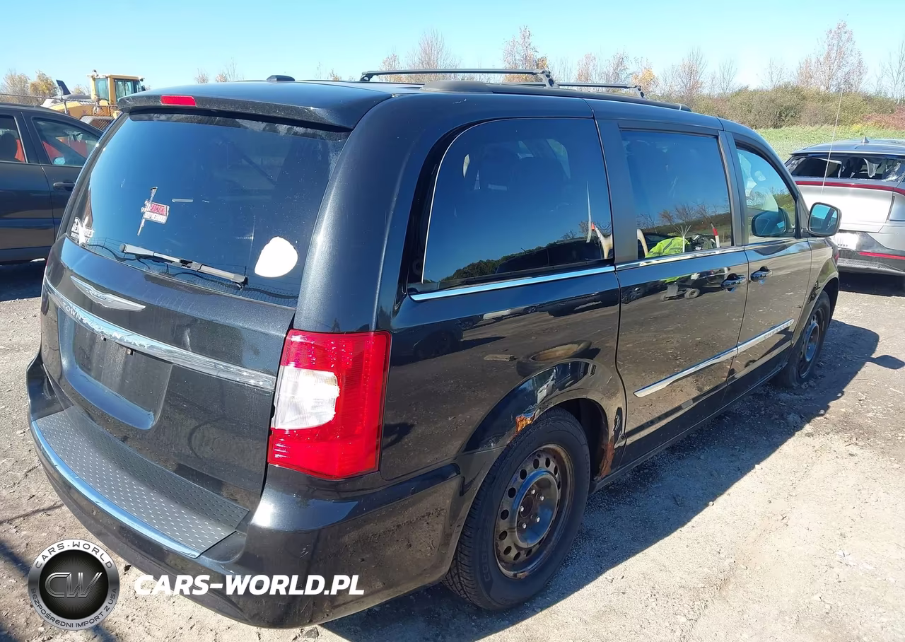 2013 Chrysler Town & Country Touring VIN:2C4RC1BG6DR776031 - 4
