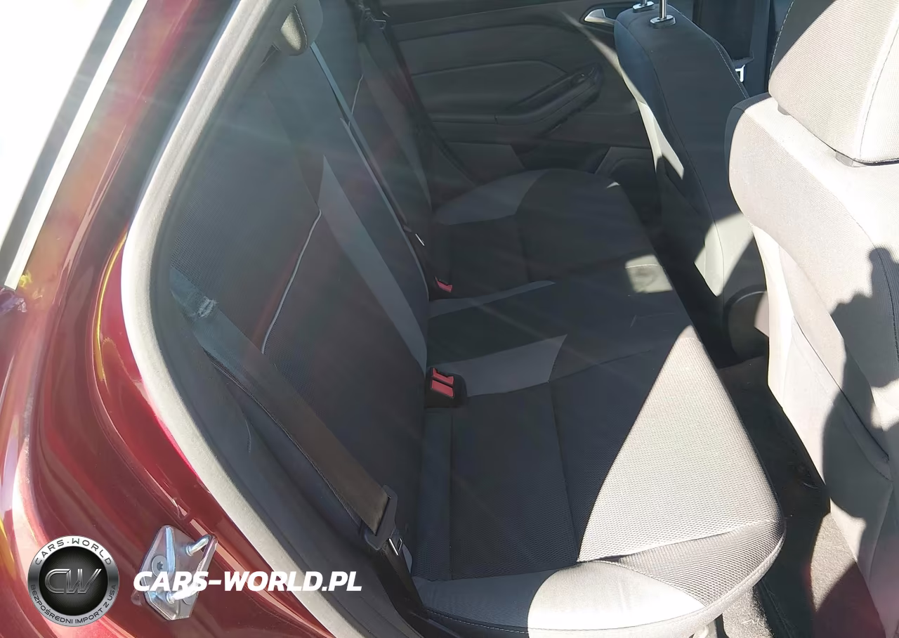 2014 Ford Focus Se VIN:1FADP3F25EL437639 - 8