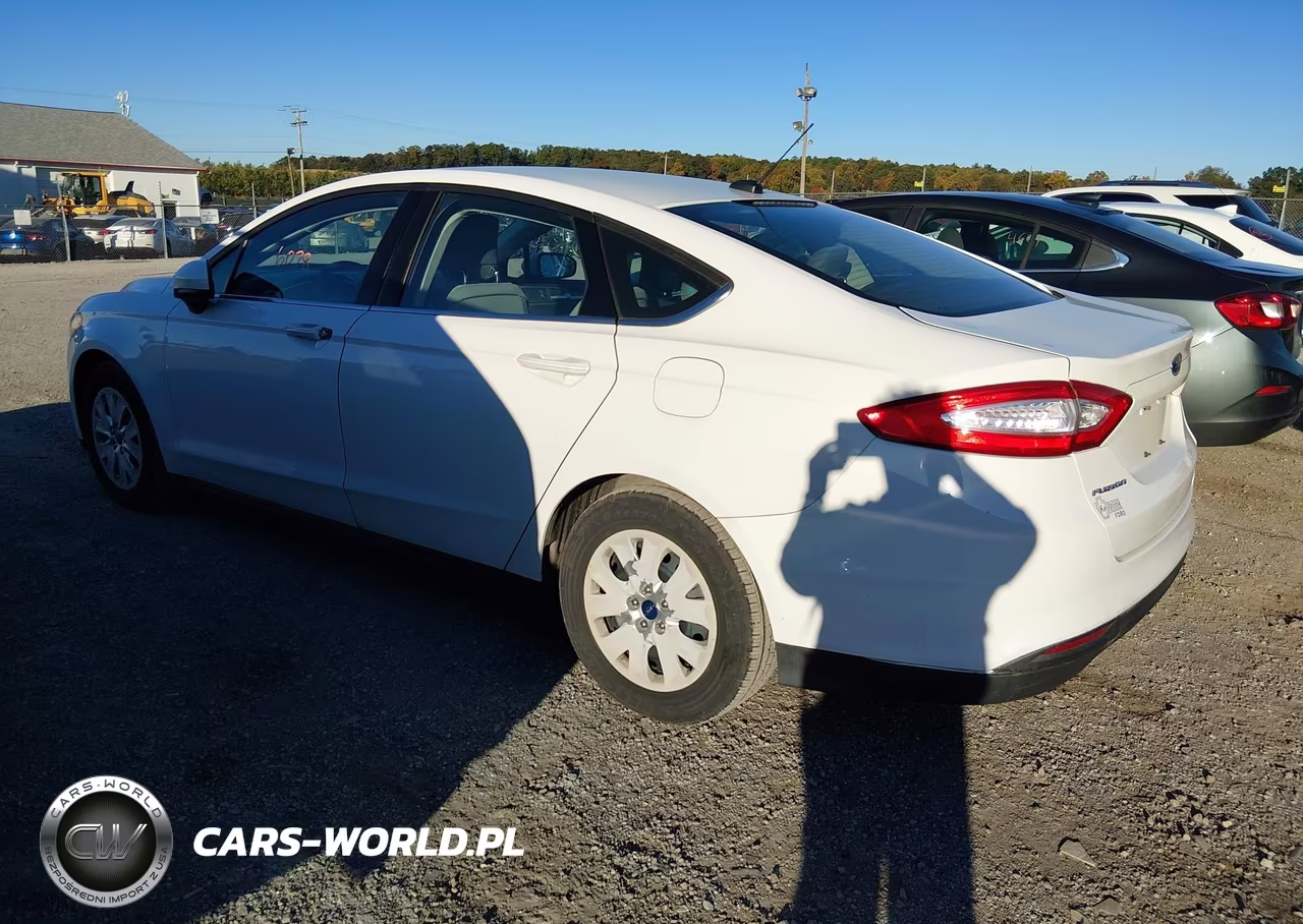 2014 Ford Fusion S VIN:1FA6P0G79E5350073 - 3