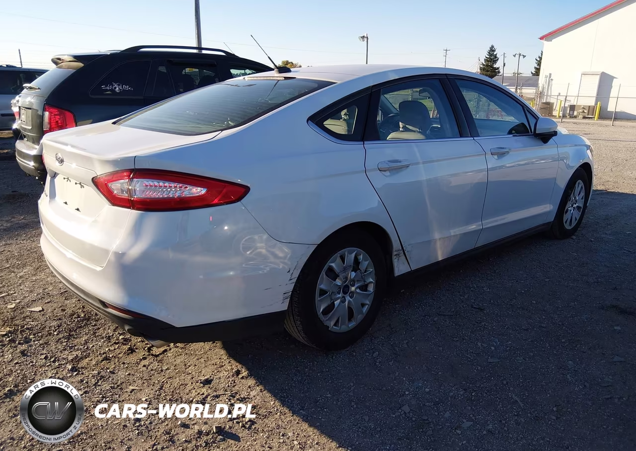 2014 Ford Fusion S VIN:1FA6P0G79E5350073 - 4