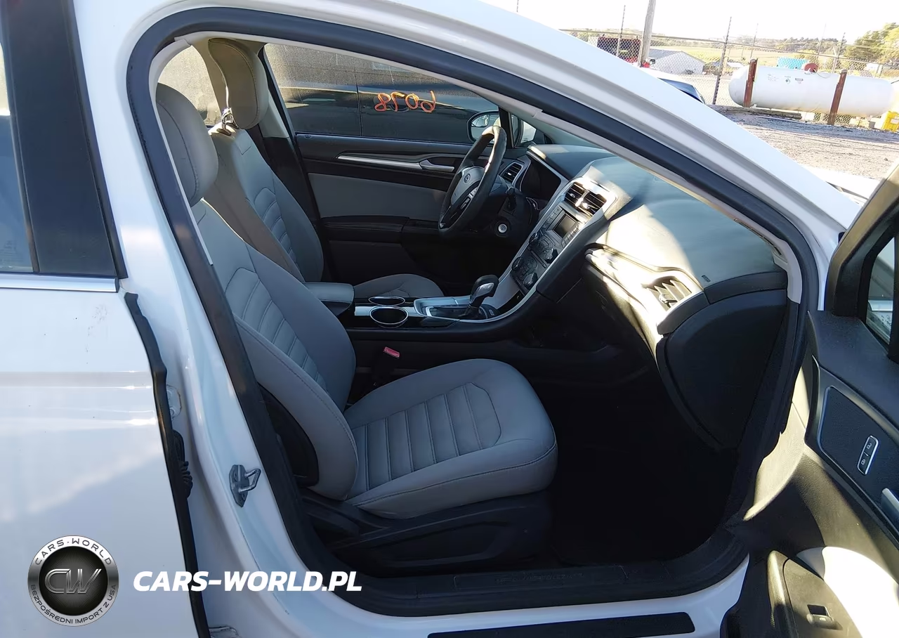 2014 Ford Fusion S VIN:1FA6P0G79E5350073 - 5