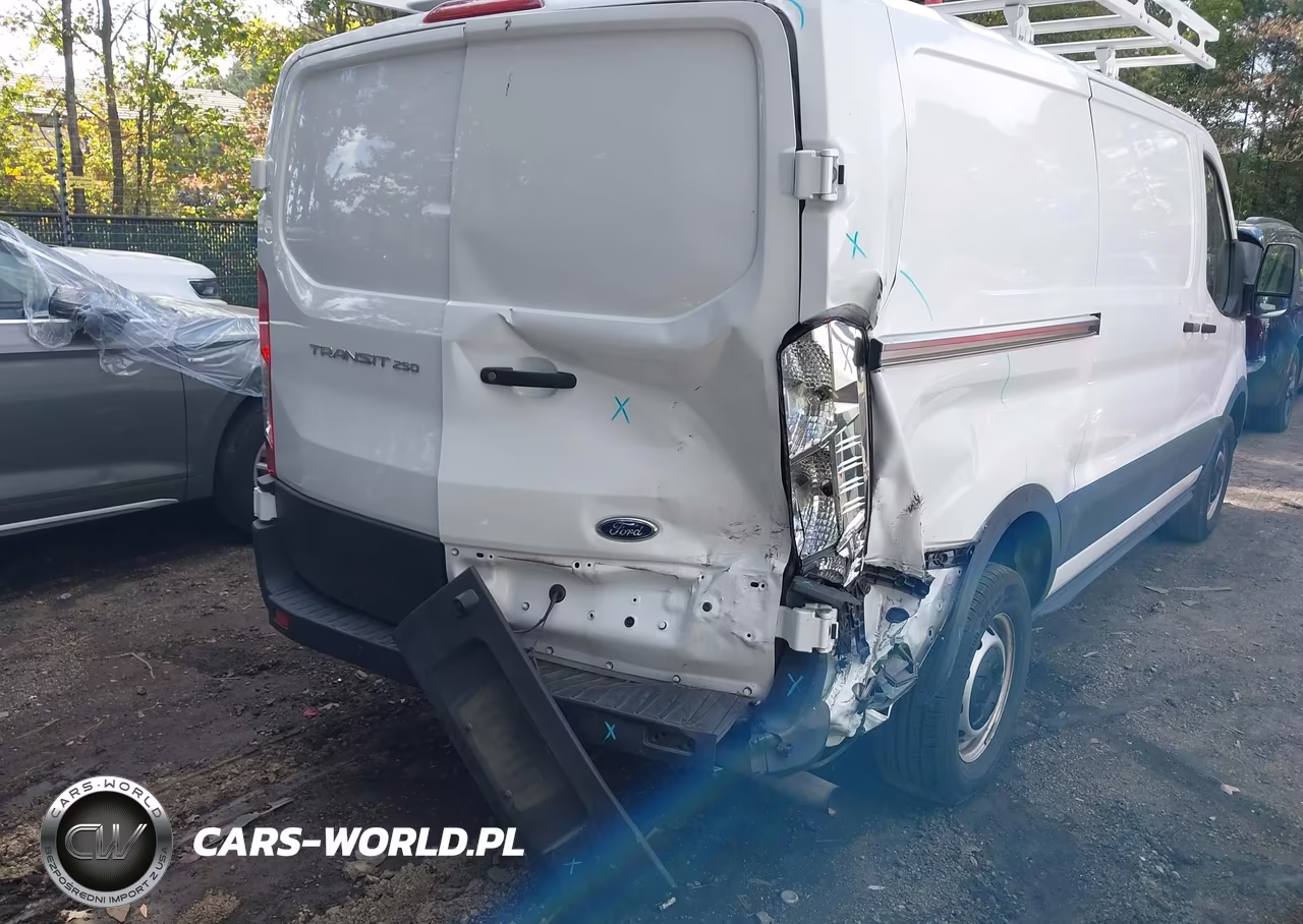 2024 Ford Transit-250 VIN:1FTBR1Y81RKA19995 - 6