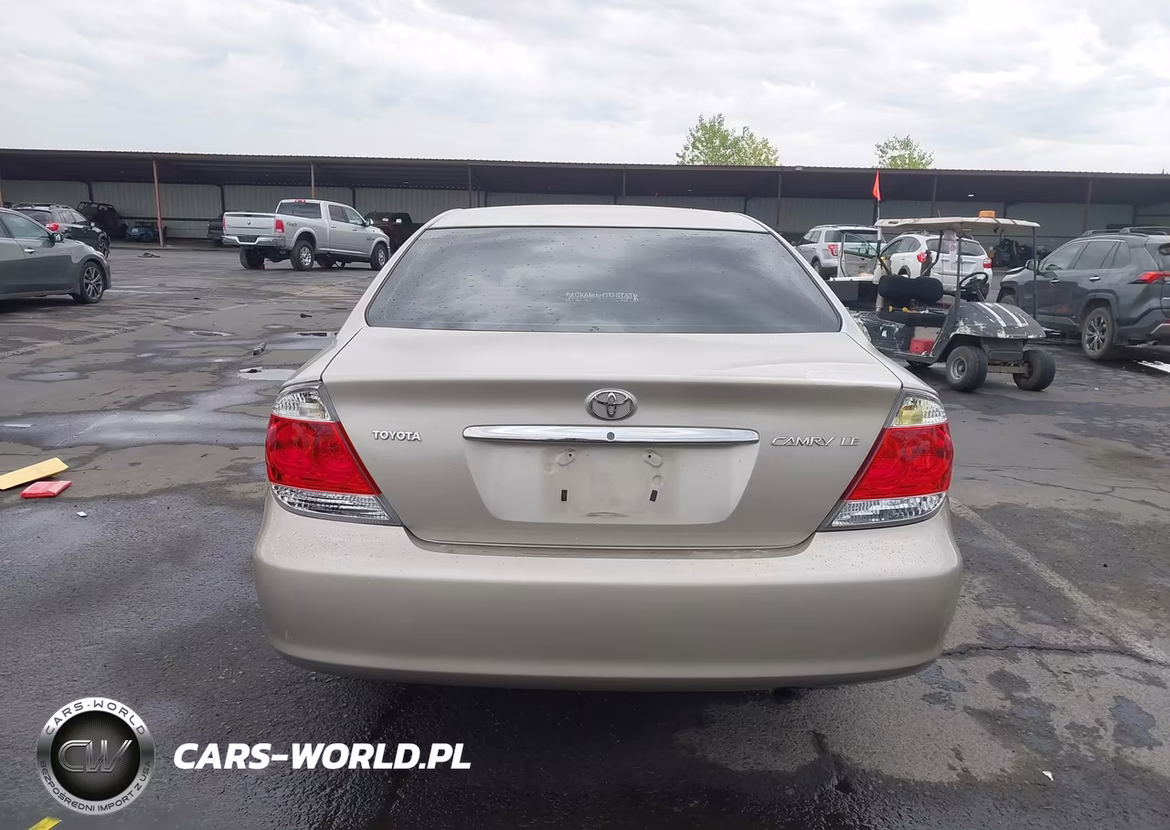 2006 Toyota Camry Le VIN:4T1BE32K56U664799 - 17
