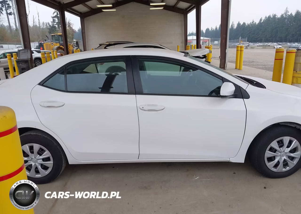 2017 Toyota Corolla L VIN:5YFBURHE5HP623603 - 14
