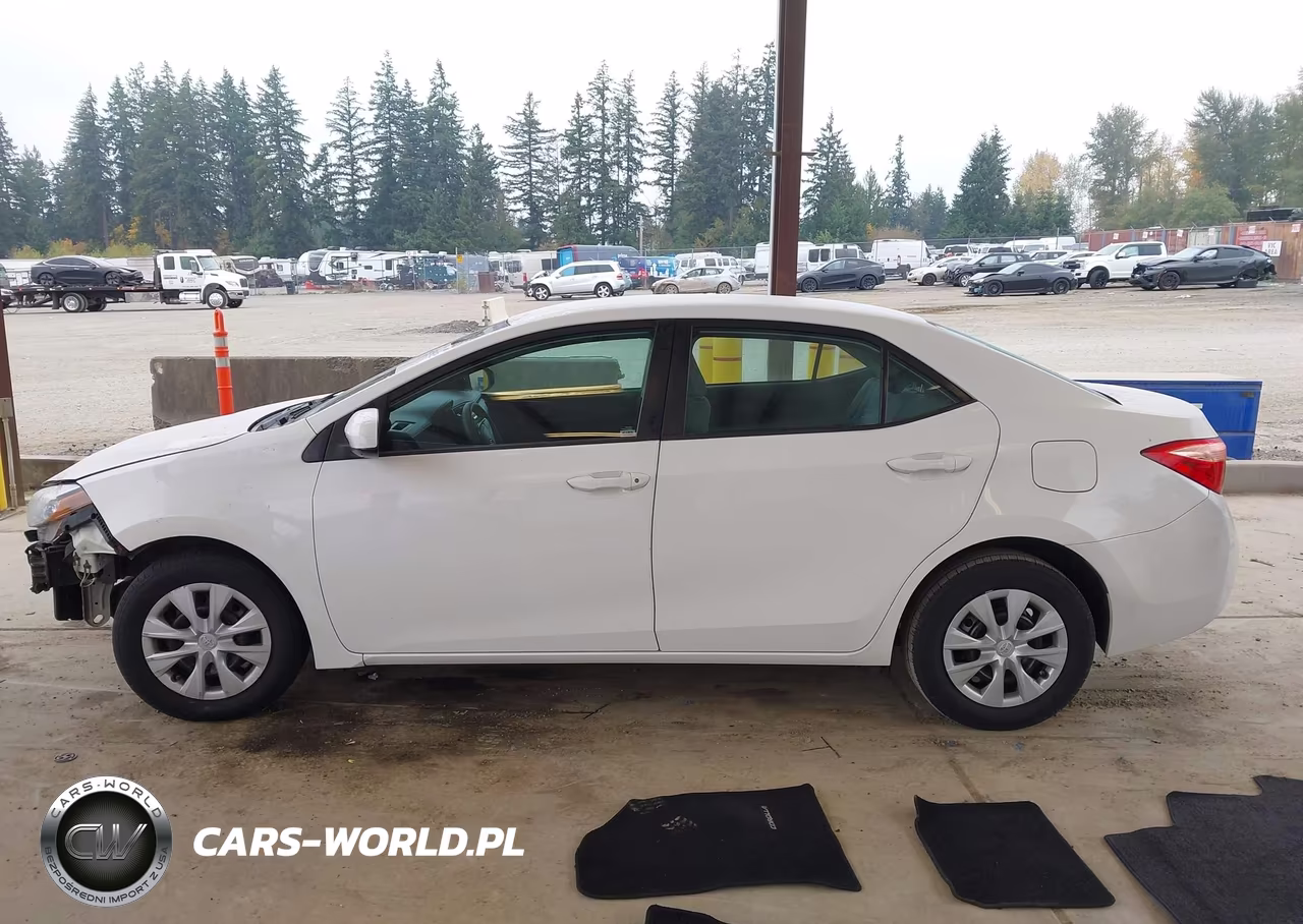 2017 Toyota Corolla L VIN:5YFBURHE5HP623603 - 15