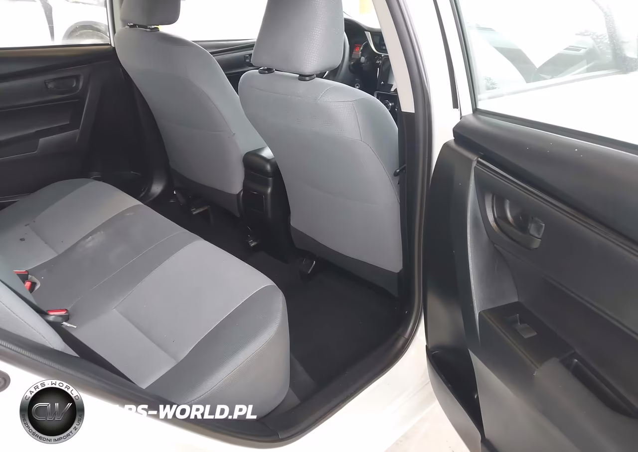2017 Toyota Corolla L VIN:5YFBURHE5HP623603 - 8