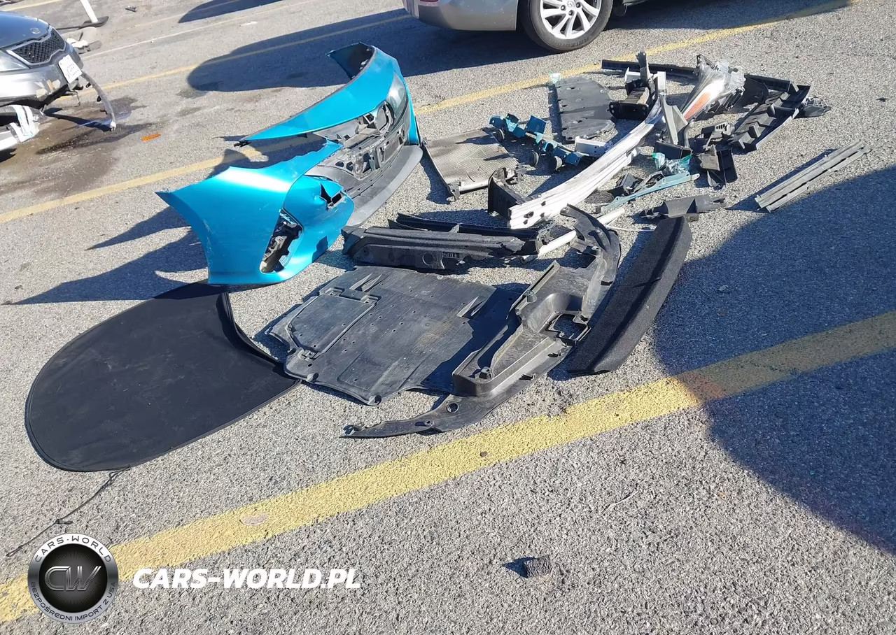 2018 Toyota Prius Prime Premium VIN:JTDKARFP5J3075436 - 12
