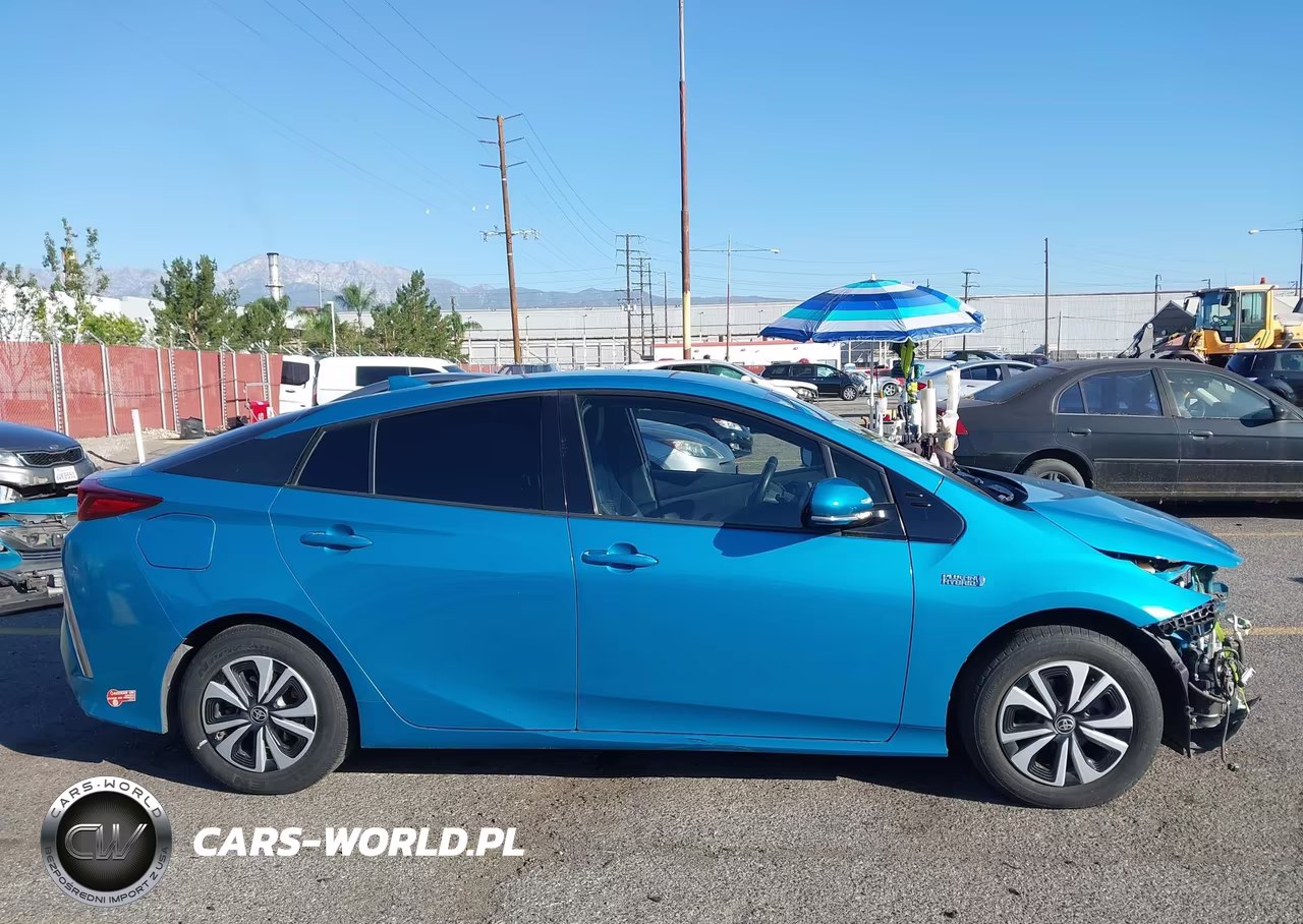 2018 Toyota Prius Prime Premium VIN:JTDKARFP5J3075436 - 14