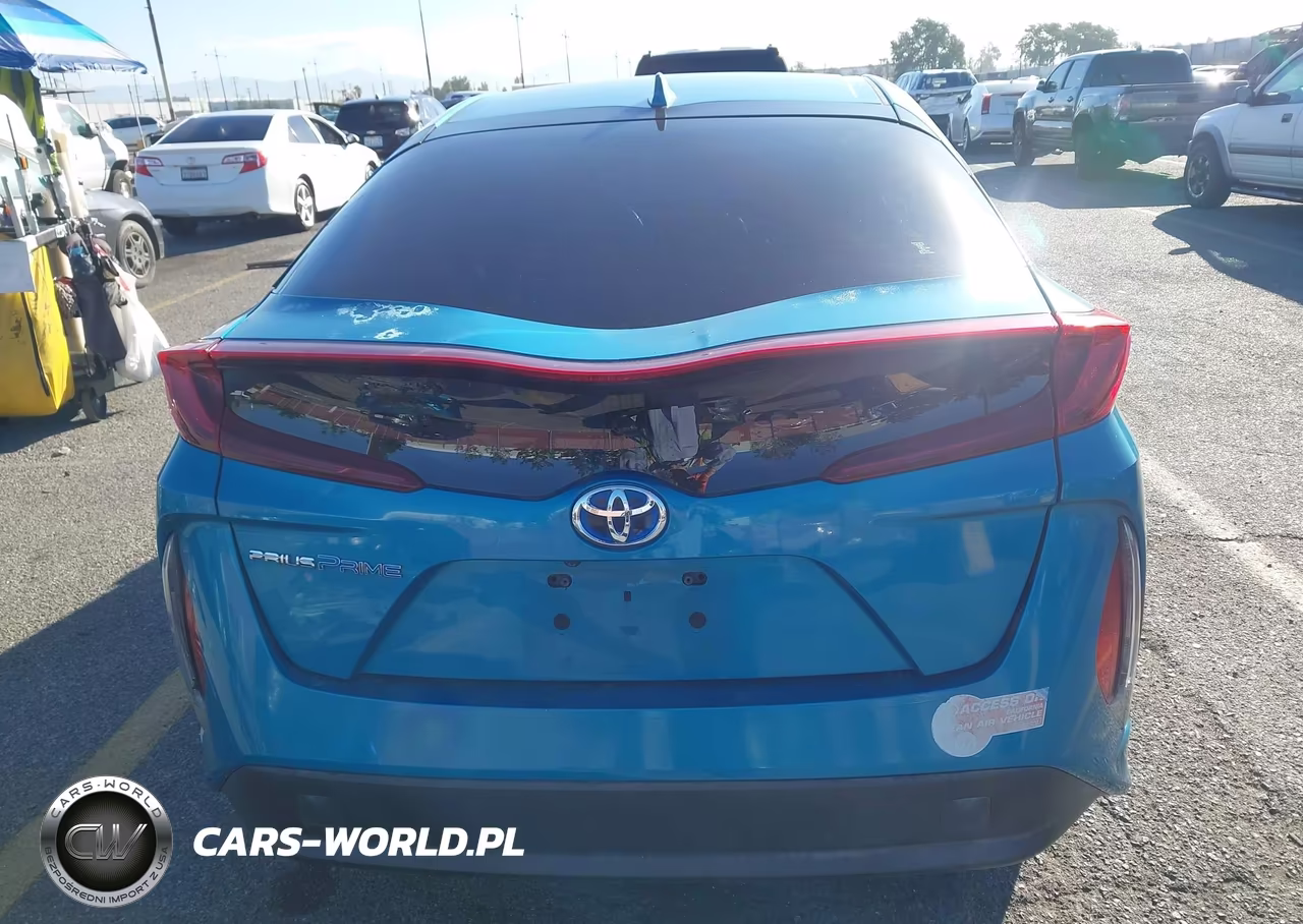2018 Toyota Prius Prime Premium VIN:JTDKARFP5J3075436 - 17