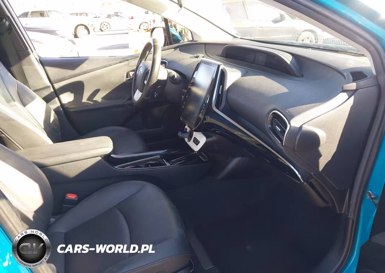 2018 Toyota Prius Prime Premium VIN:JTDKARFP5J3075436 - 5
