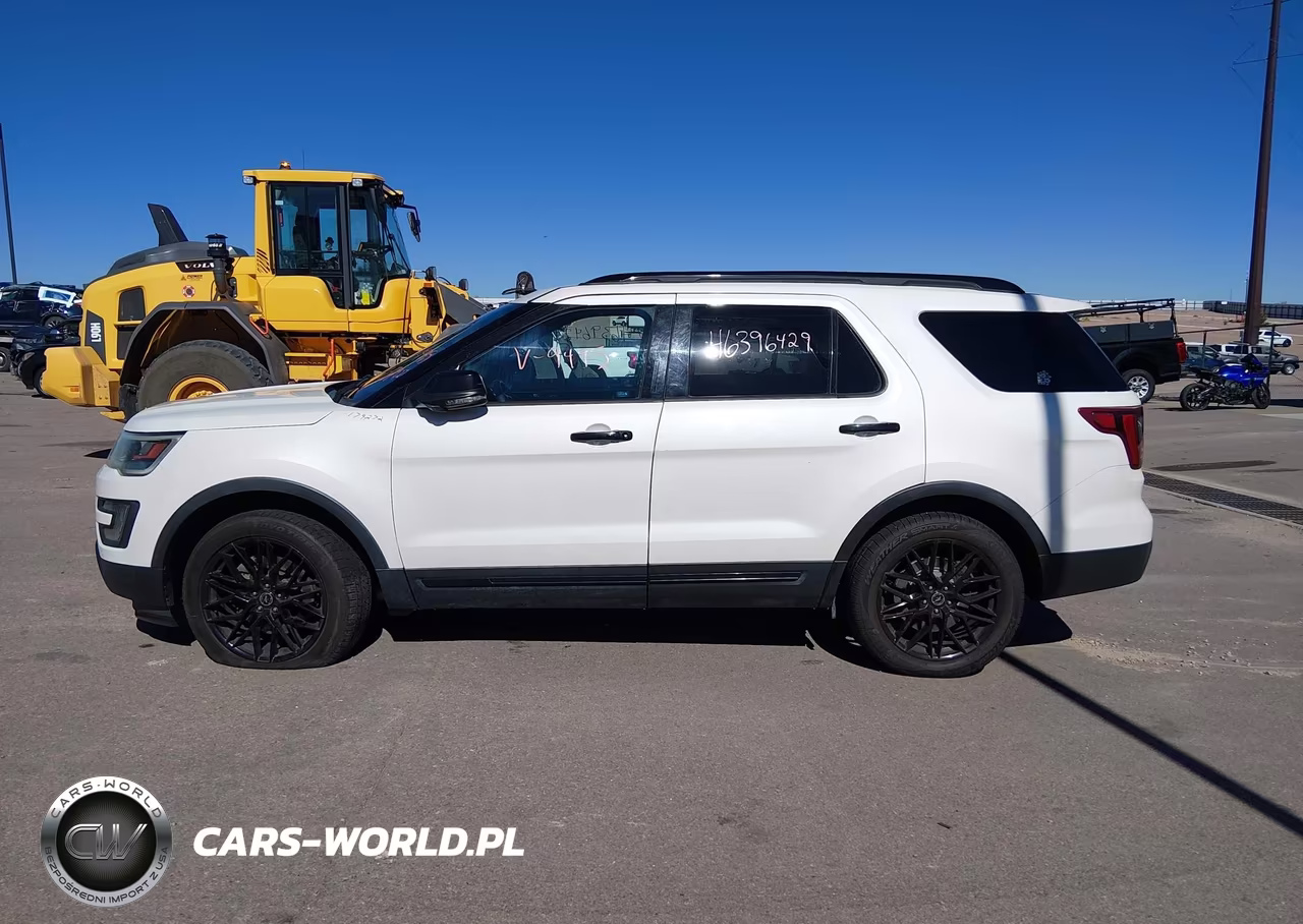 2016 Ford Explorer Sport VIN:1FM5K8GT4GGA29495 - 14