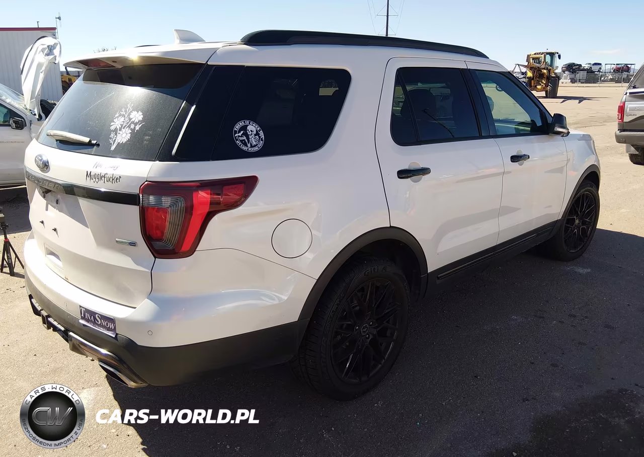 2016 Ford Explorer Sport VIN:1FM5K8GT4GGA29495 - 4