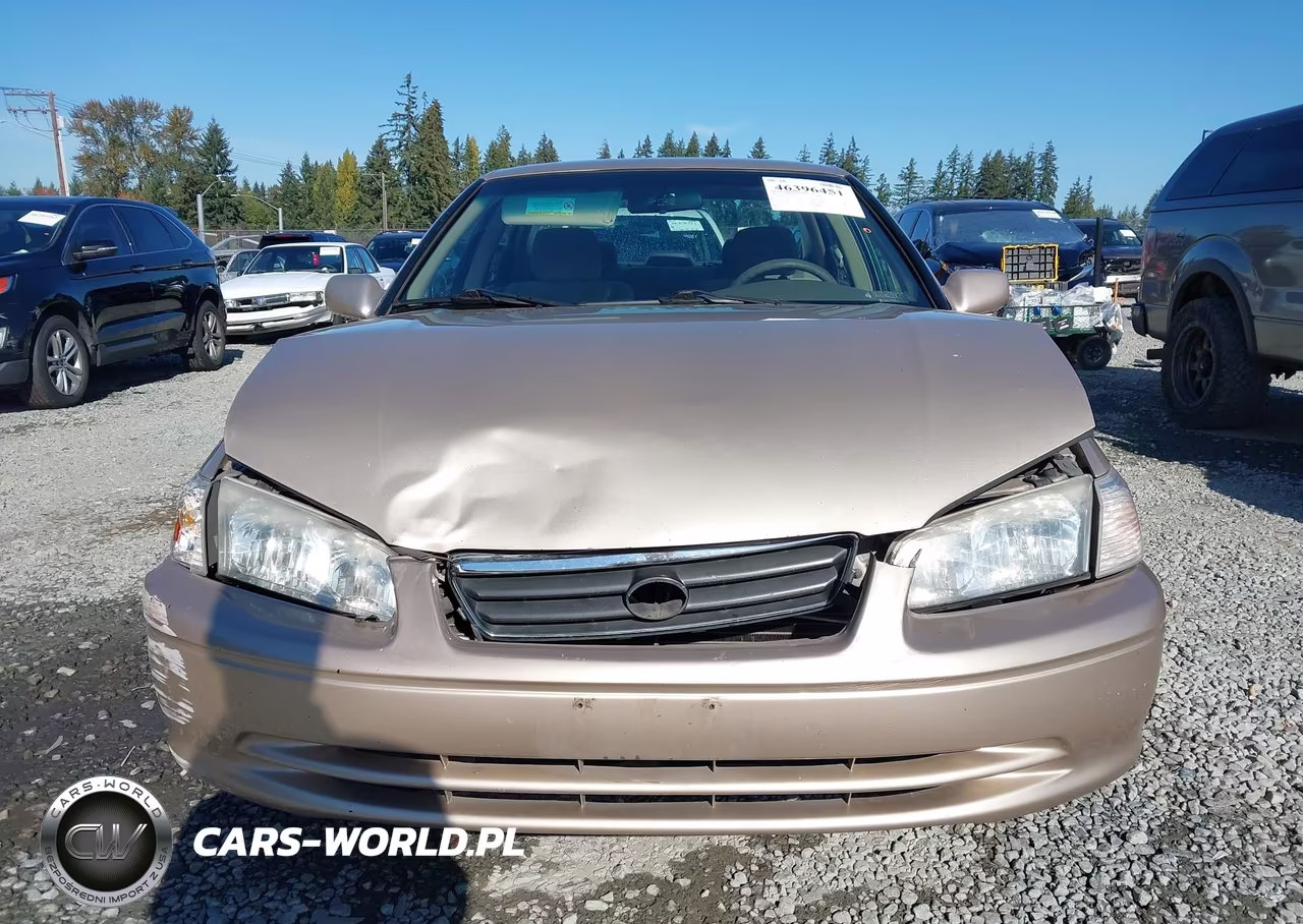 2001 Toyota Camry Le VIN:JT2BG22K210573443 - 12